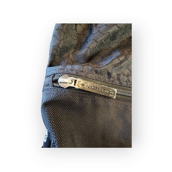 Under armour drawstring backpack‎ - Picture 3 of 6